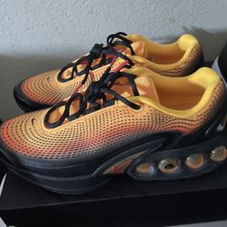 Nike Air Max DN Laser Orange Comet Size 10 Men’s 