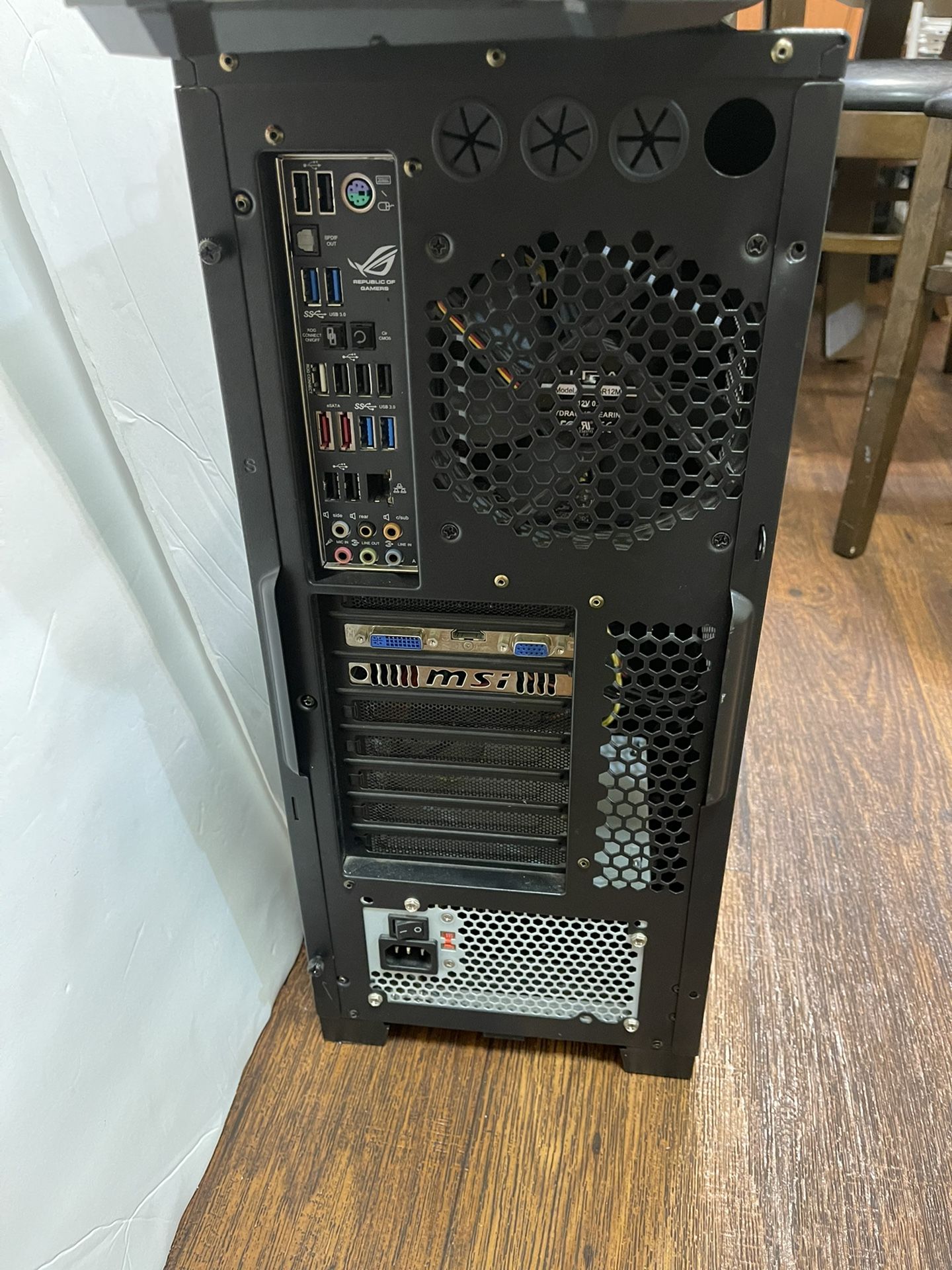 pc Gaming Amd Fx (Tm) -8320 Eight- Core Processor 3512MHz 4 Core (s) 32GB RAM 256GB SSD 1TB HDD WINDOWS 10 And Working Good
