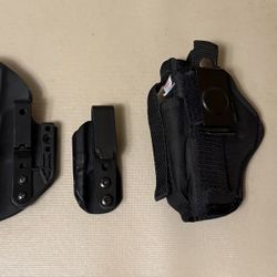 Walther P22> 1 Magazine & 3 Holsters