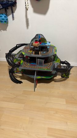 Hape Train track