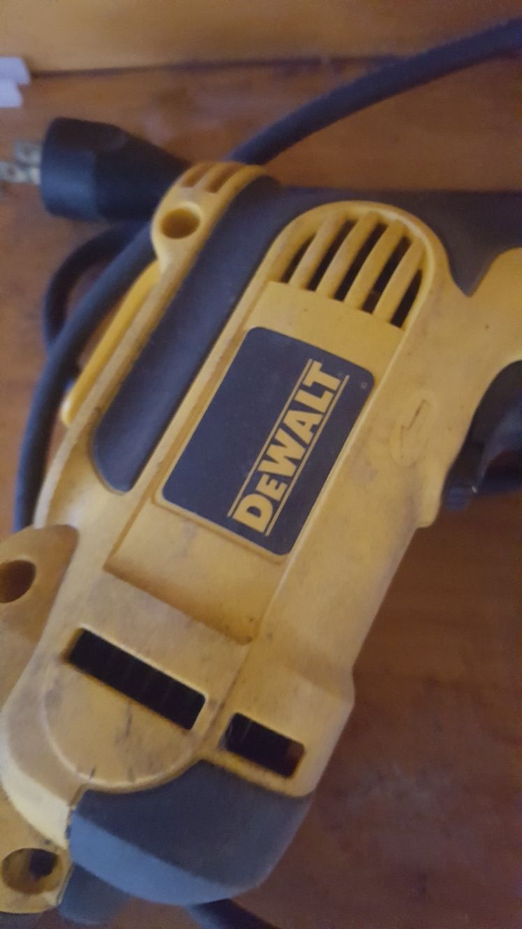 Dewalt