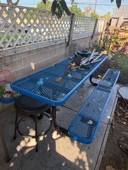 Heavy duty picnic table