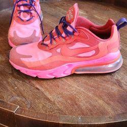 Men's Nike Athletic Sneakers Size 10