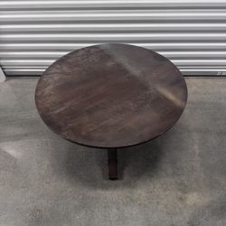 Large Round Coffee Table *PRICE JUST REDUCED*