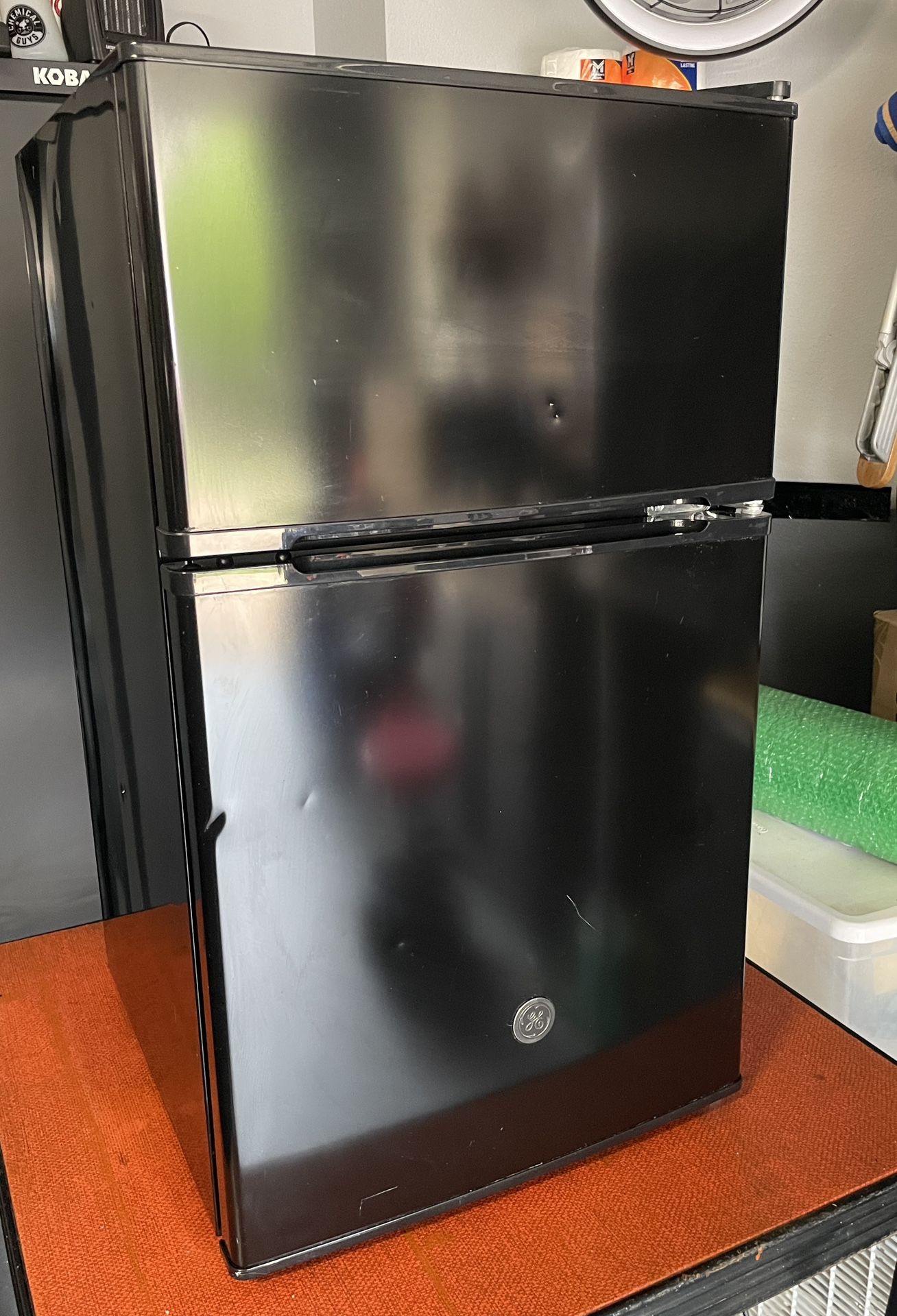 GE Mini-fridge 3.1 Cu Ft.