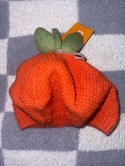 Brand New Baby Pumpkin Knitted Hat 12 to 24 Months