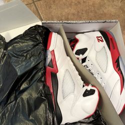 Air Jordan Retro 5 (8M/9.5W)