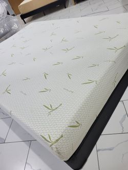 Queen Sizes Mattress And Box Spring 