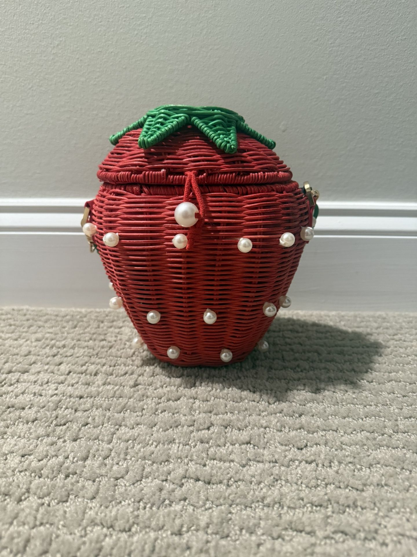Kate Spade X Target Strawberry Shaped Wicker Bag With Pearls