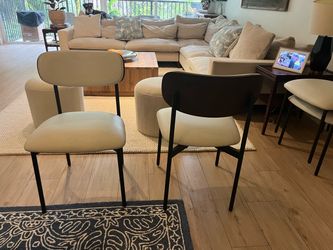 6 Like New Dining Chairs