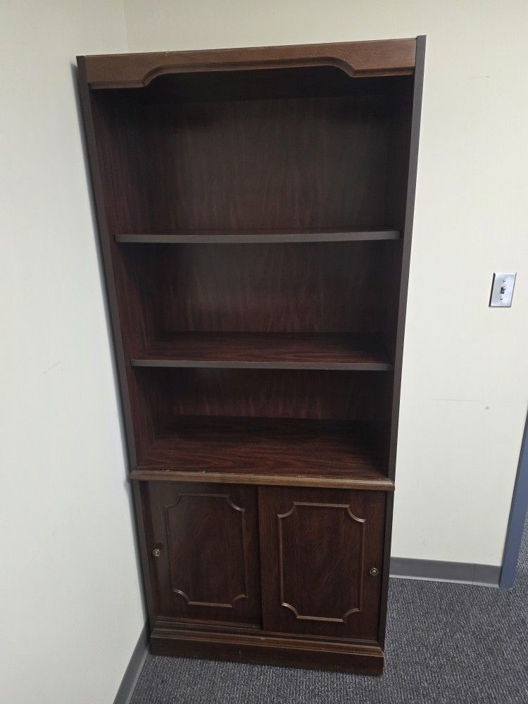 Hard Wood Book Shelf..  🔥🔥🔥