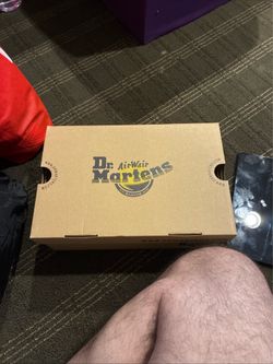 Dr.Martens Pearson sandals