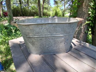 Wash tub- vintage - 13"H x 22-1/2" L x 12" W (with handles is 26"L)