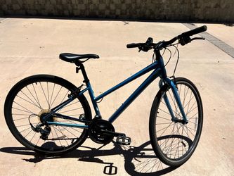 Cannondale Quick 6 Hybrid Bike Size Small, Step-Through Frame