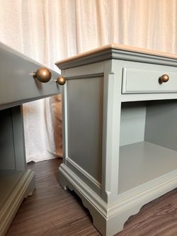Refinished Oak Wood & Sage Drexel Nighstands
