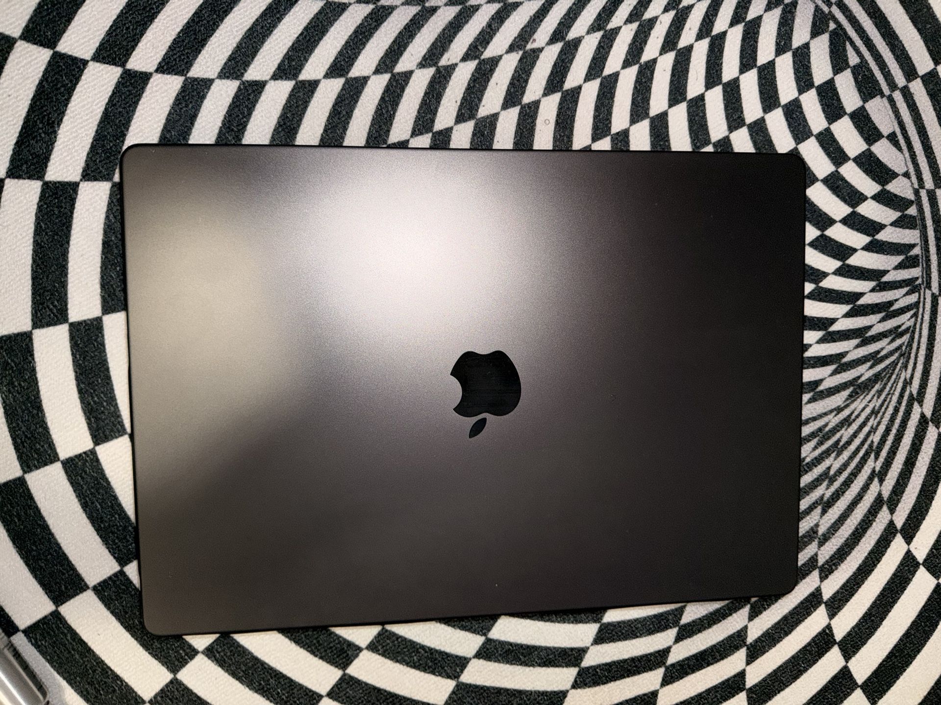 MacBook Pro 16-inch (M3 Max, 36GB RAM, 1TB SSD) – Like New (Barely Used)