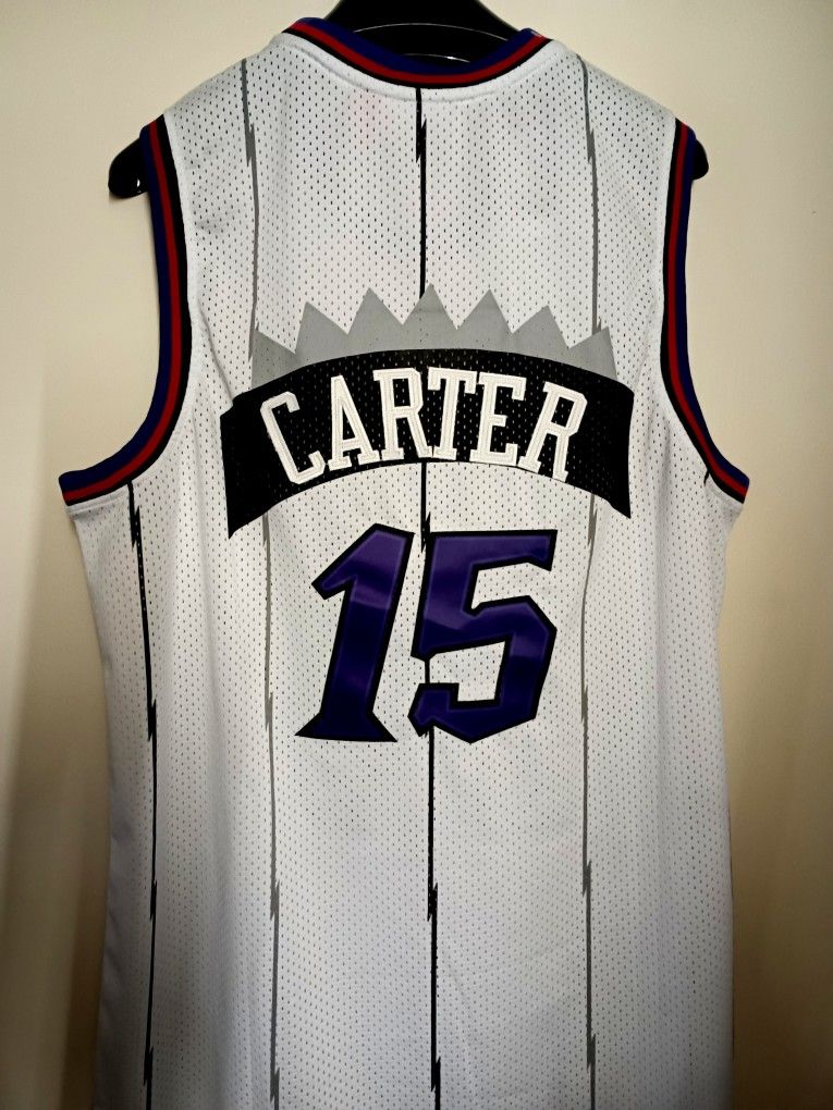 Toronto Raptors Vince Carter Jersey for Sale in South Attleboro, MA -  OfferUp