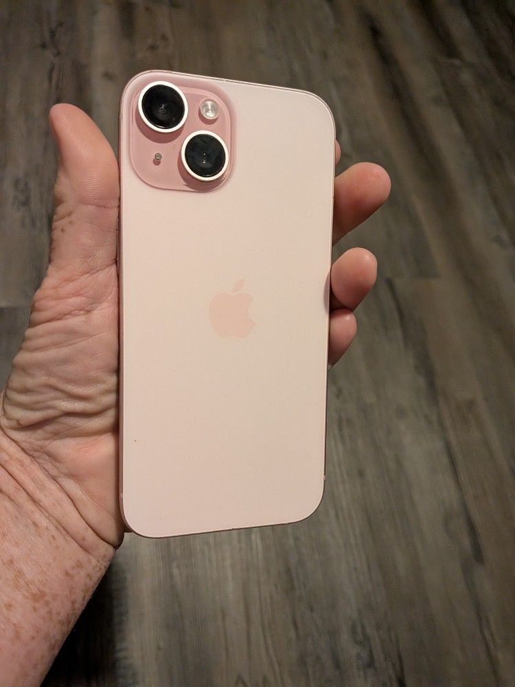 iPhone 15 UNLOCKED