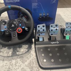 Logitech G29 Driving Force Racing Wheel and Floor Pedals, Real Force  Feedback, Stainless Steel Paddle Shifters, Leather Steering Wheel Cover