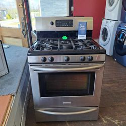 Frigidaire Gas Stove Nice And Clean Financing Available 