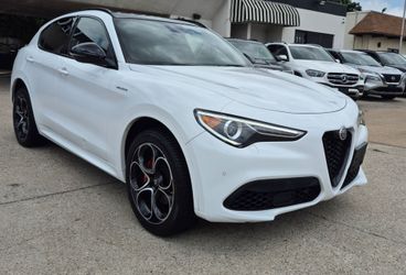 2022 Alfa Romeo Stelvio