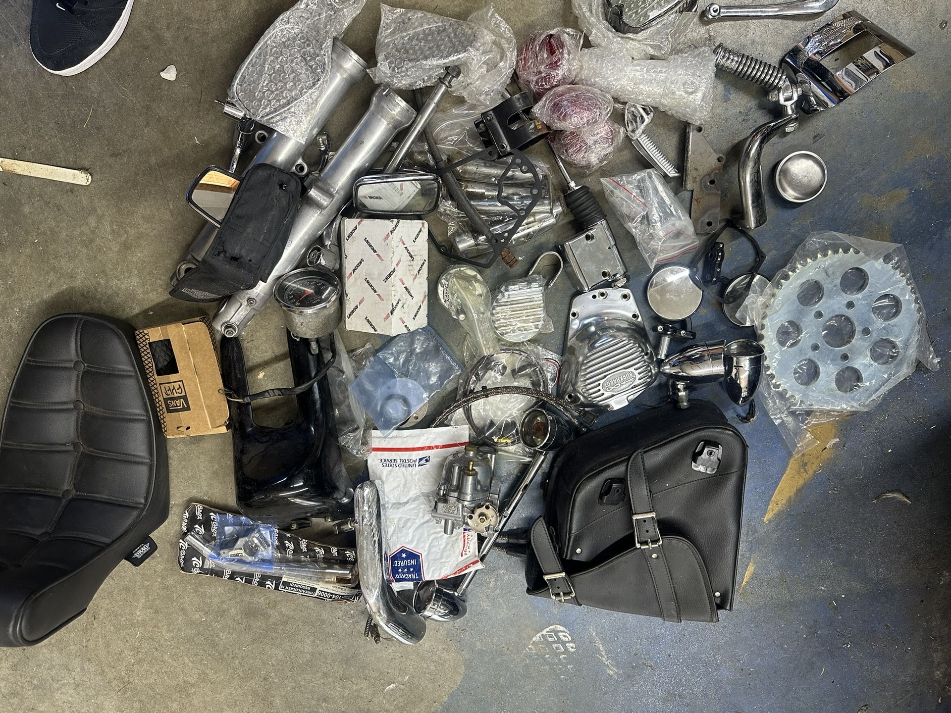 Random Harley Shovelhead EVO Parts