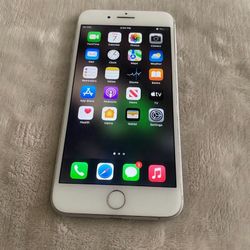 iPhone 8 Plus / Unlocked 