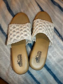 Cliffs by White Mountain Slide Sandals