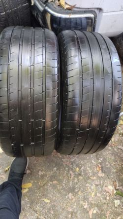 Par de llantas Goodyear Eagle F1 MO 285/45/r/21 113H año 2023 no tiene clavo