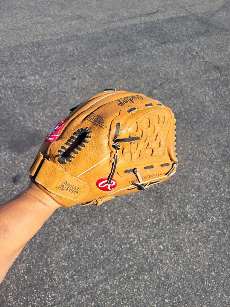 Rawlings Softball Glove 