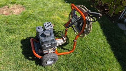 Husqvarna PW 3200 Pressure Washer