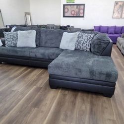 New Super Comfy Ashley Brand Gray Sectional Sofa Couch Graphite 