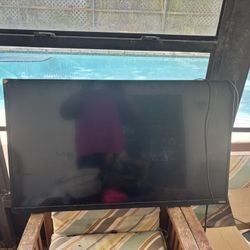 32 Inch TV