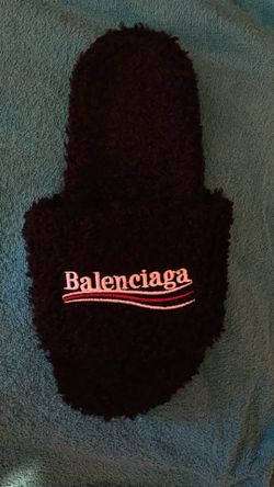 Balenciaga slides fur