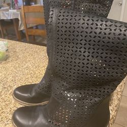 New Black Boots