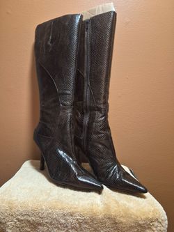 Brown ladies boots