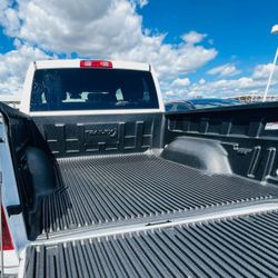 PLASTICO PROTECTOR PARA LA CAJA EN INVENTARIO, BEDLINER, BED LINER IN STOCK FOR ALL TRUCKS, TAPADERAS, TONNEAU COVERS, SIDE STEPS, HARD TRIFOLD BED CO