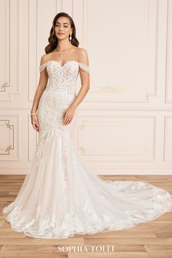 Sophia Tolli Y12033