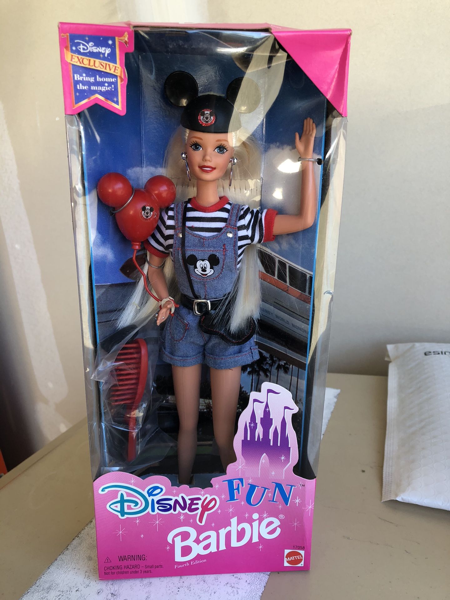 Collectible 1996 Disney fun Barbie
