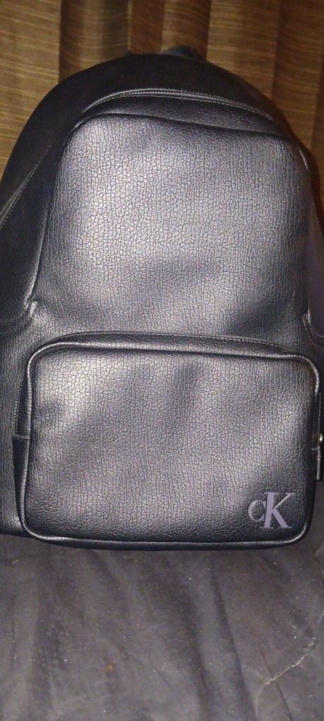 Leather Calvin Klein Bag.
