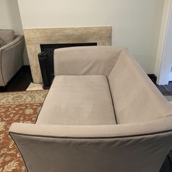 Loveseat 