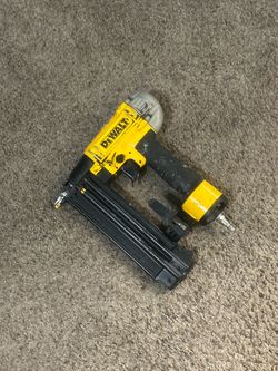 Dewalt (pneumatic) 18g Brad Nailer