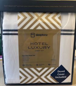 NEW Luxury King Bed Set