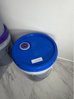 Tide OXi laundry detergent