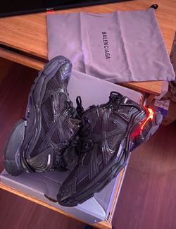 Balenciaga Runners LED Size 10 Mens