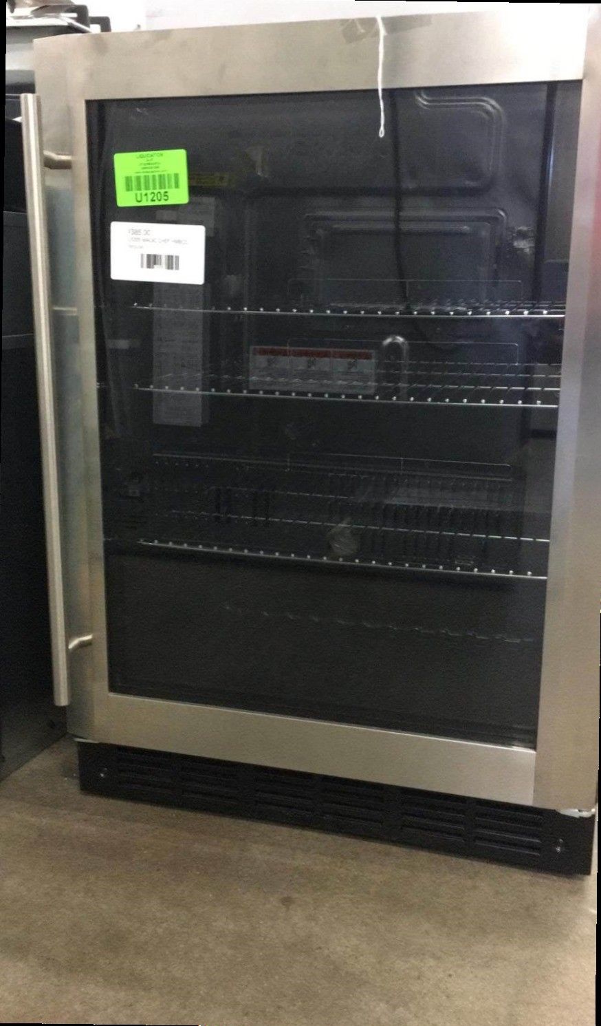 MAGIC CHEF HMBC58ST Beverage 23.4 in. 154 (12 oz.) Can Beverage Cooler X 38