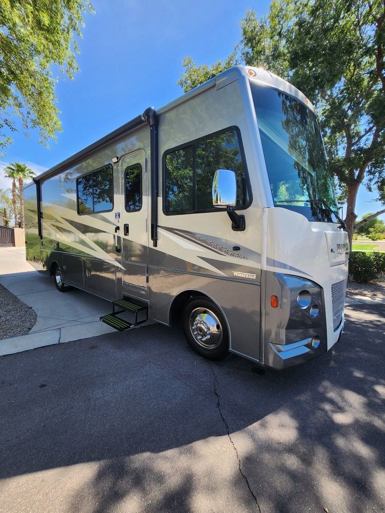 2020 Winnebago Vista 29VE