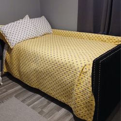 Moving Sale Need Gone