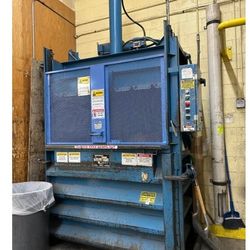 Marathon Heavy Duty Vertical Baler