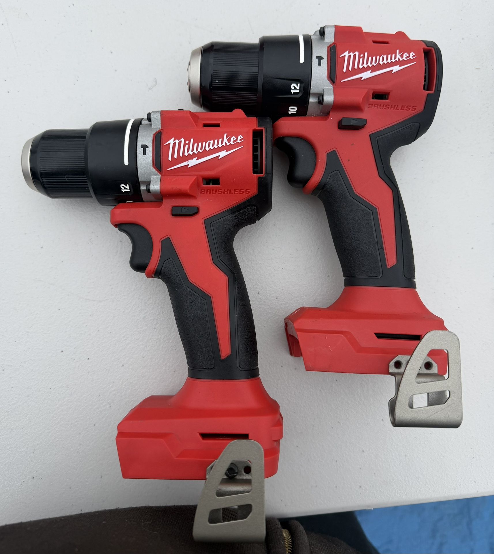Milwaukee M18 18V Lithium-Ion Brushless Cordless 1/2 in. Compact Hammer Drill/Driver